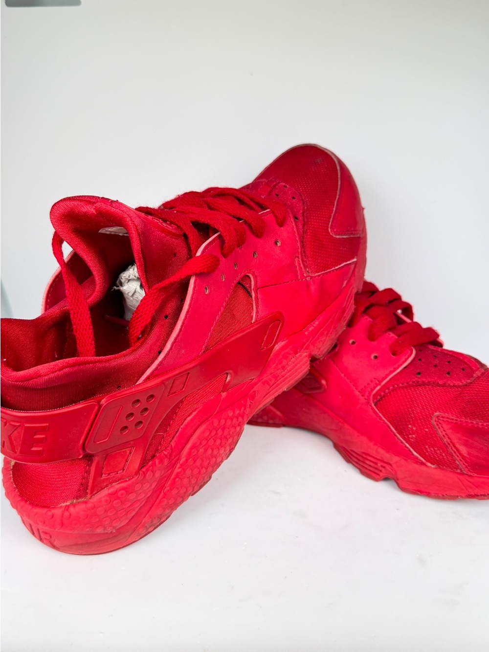 Nike air hurache triple Red all red size 9